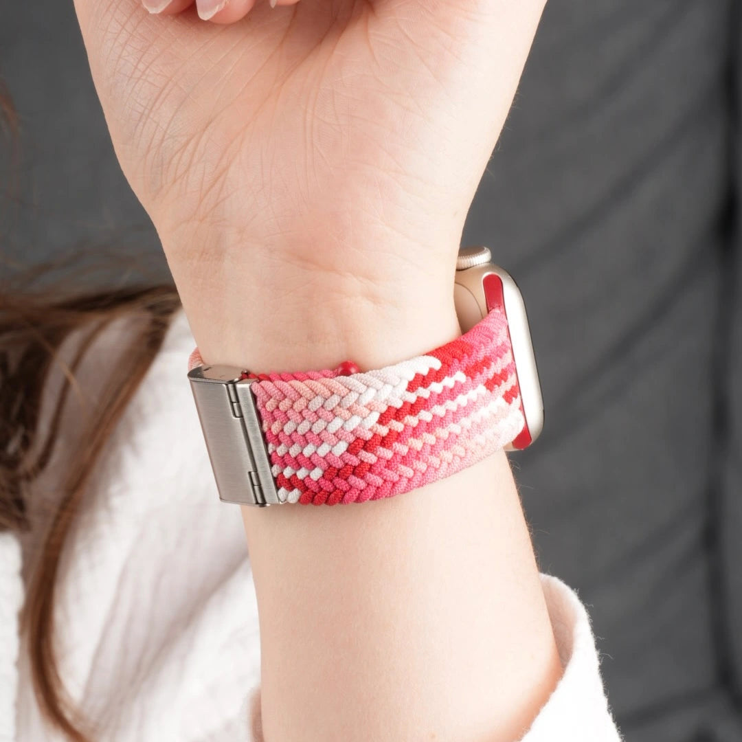 Colorbraid Armband in frischem Strawberry-Farbton an Apple Watch. #farbe_Strawberry